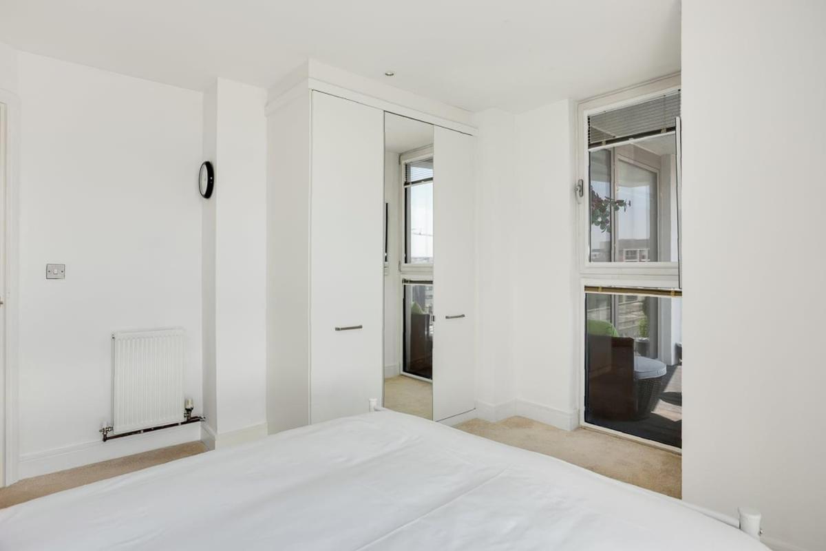 Panoramic 3-bed Oasis Apartment *